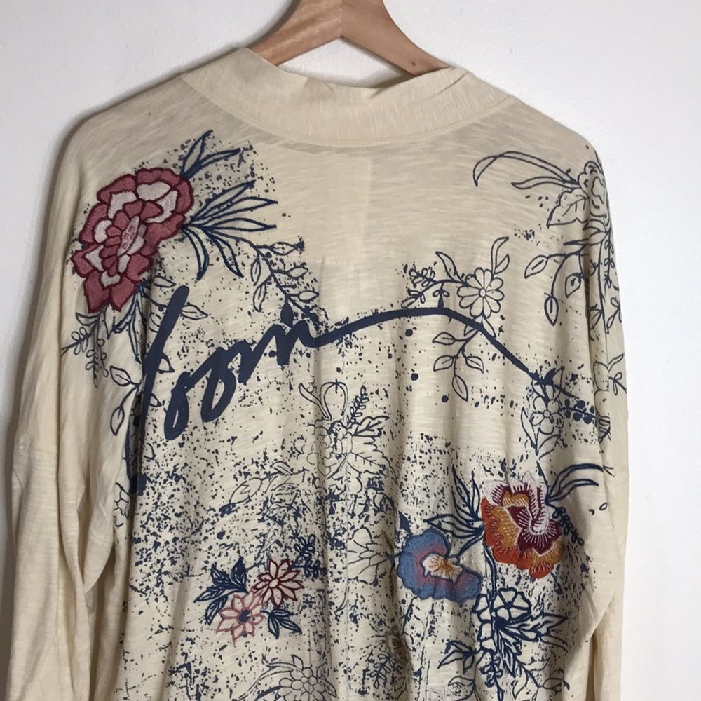 Floral Print Cream Top by Kyla seo - Picture 7 of 13
